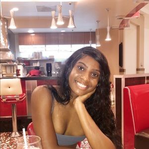 Meet your Posher, Cheniyah